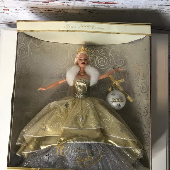 - NWT Special 2000 edition Barbie celebration - Picture 9 of 12